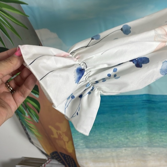 Floral Print Women's Top - White and Blue - Picture 3 of 8